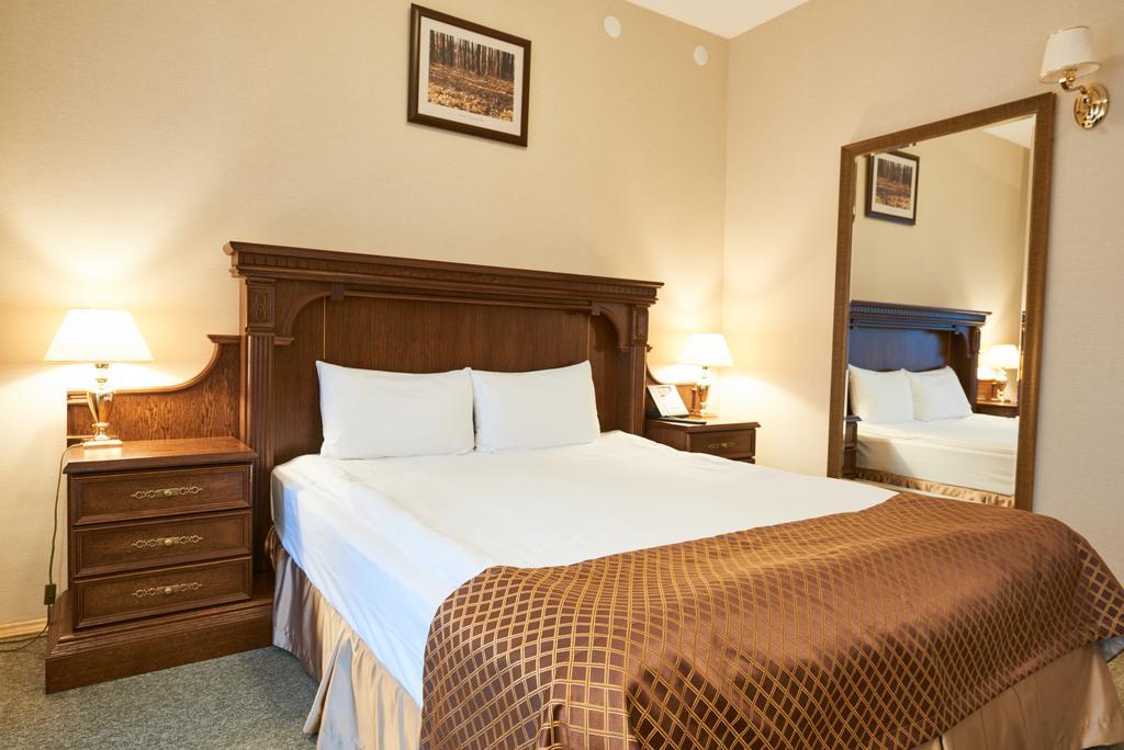 Victoria Hotel Na Zamkovoy Mińsk Zewnętrze zdjęcie