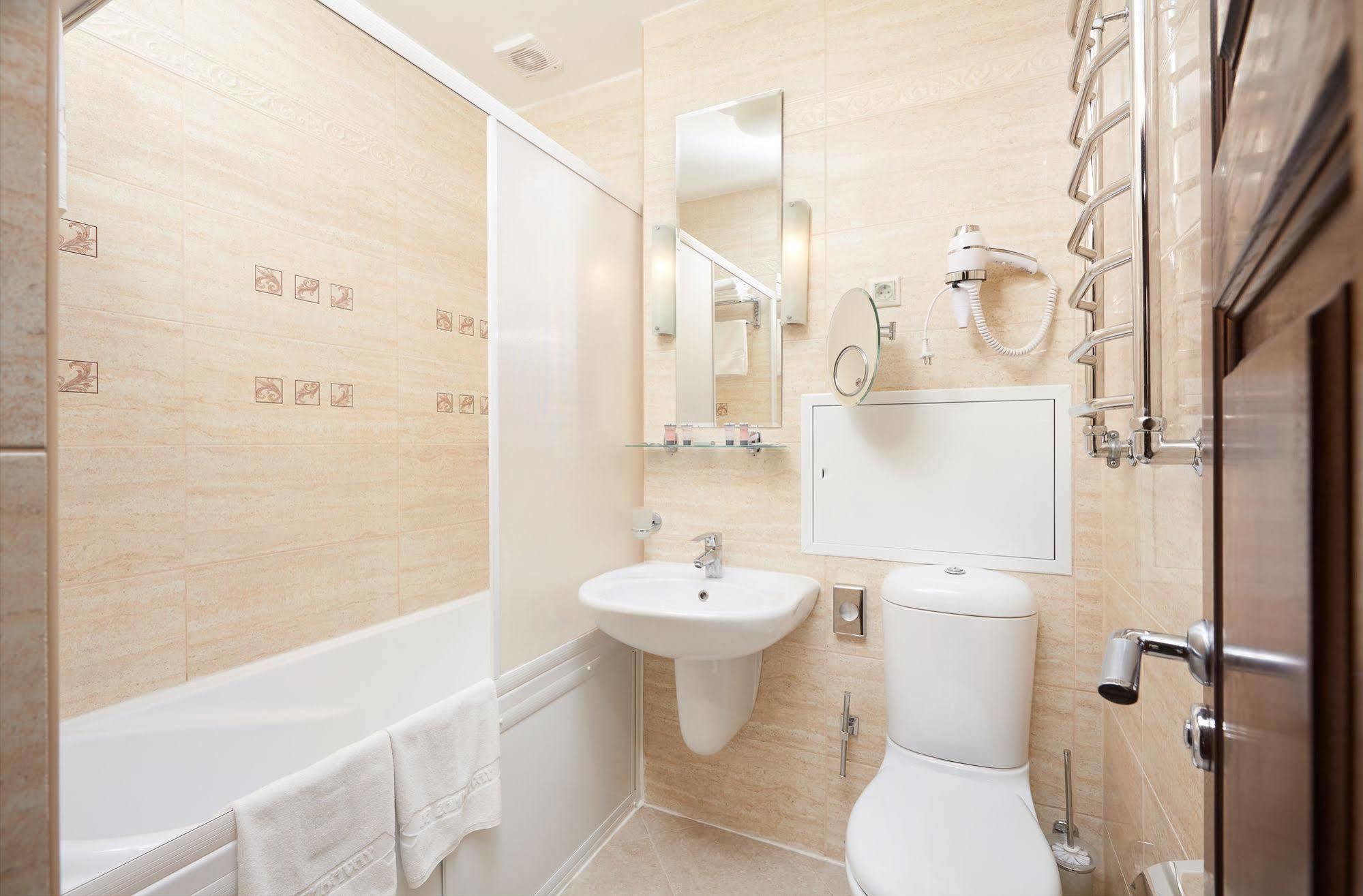 Victoria Hotel Na Zamkovoy Mińsk Zewnętrze zdjęcie