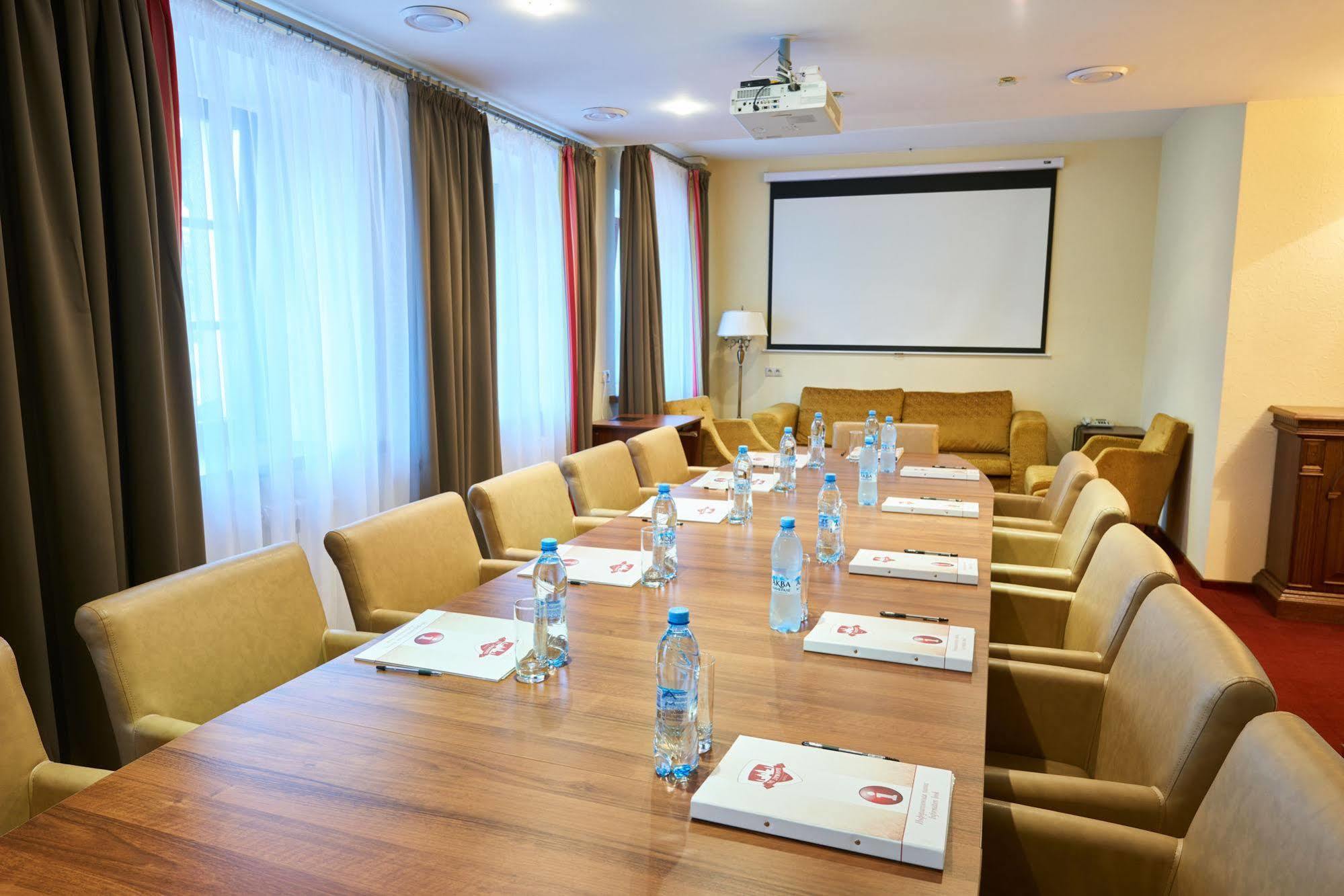 Victoria Hotel Na Zamkovoy Mińsk Zewnętrze zdjęcie